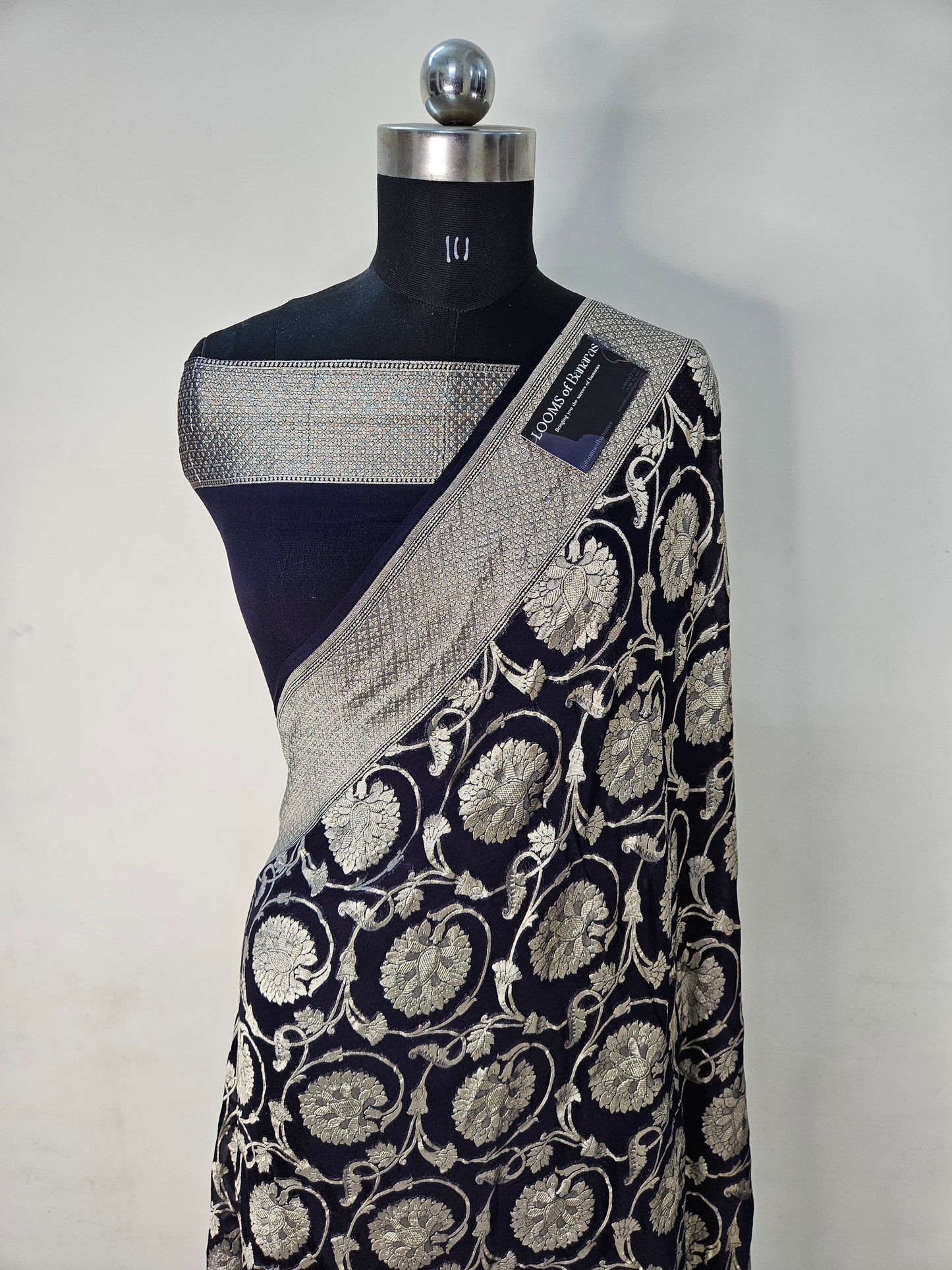 pure georgette silk woven tested zari banarasi saree in Jet black
