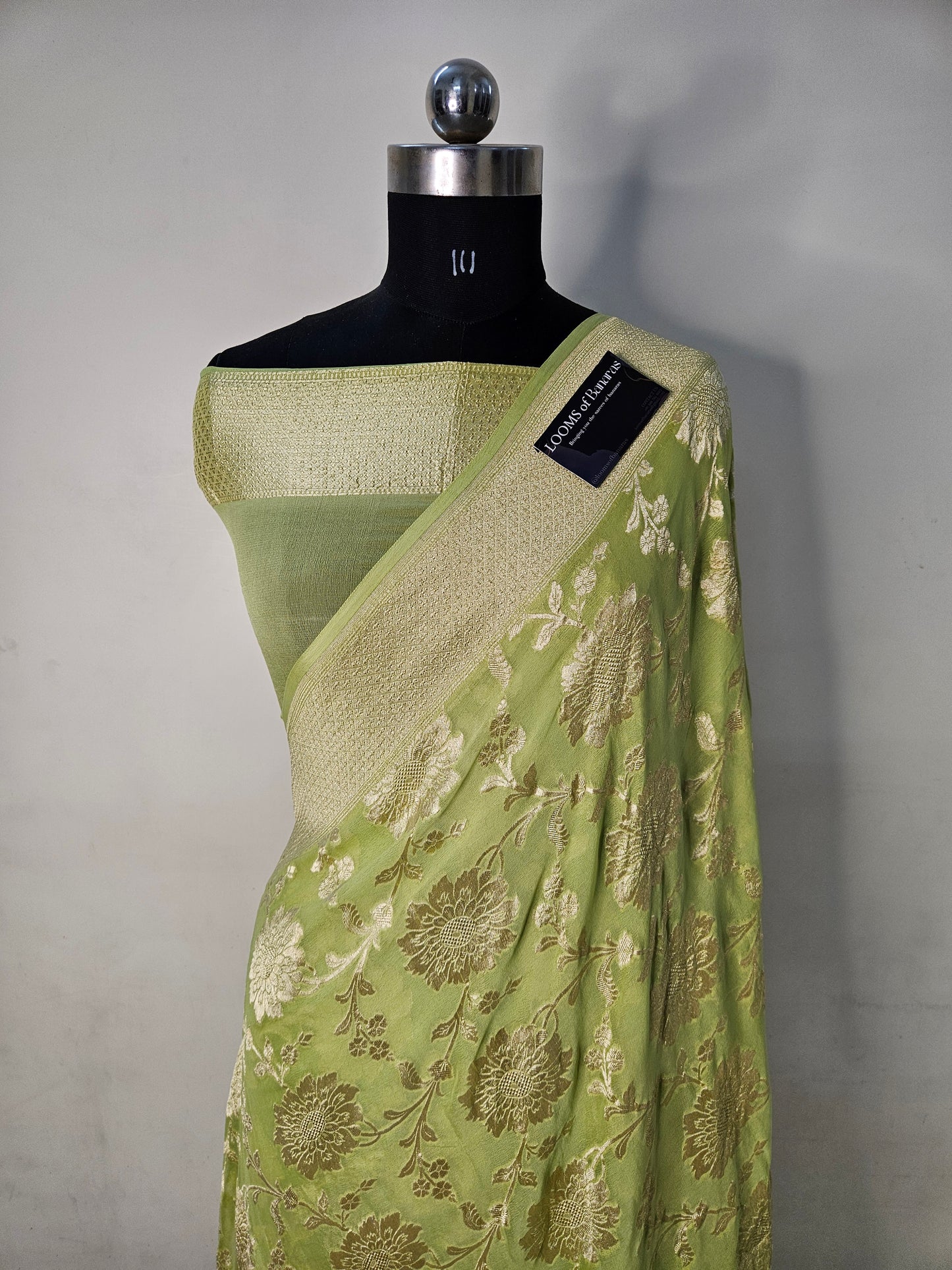 pure georgette silk woven tested zari banarasi saree in Pista