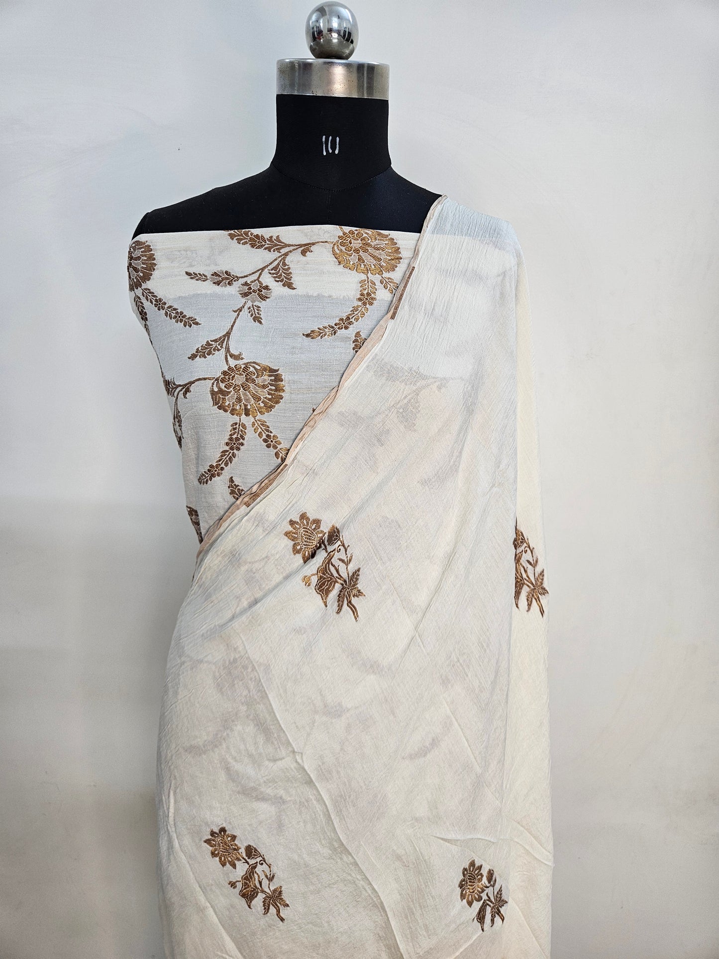 handloom pure moonga silk banarasi saree in off white