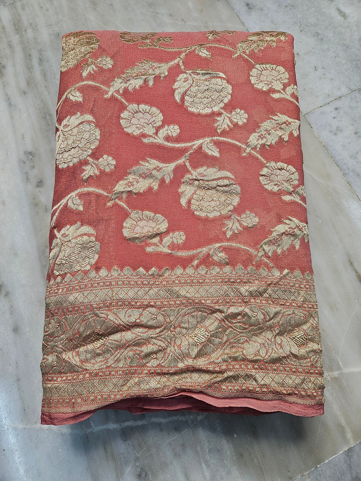 Pure Georgette Jungla Weaving Banarasi Saree in Fine Peach