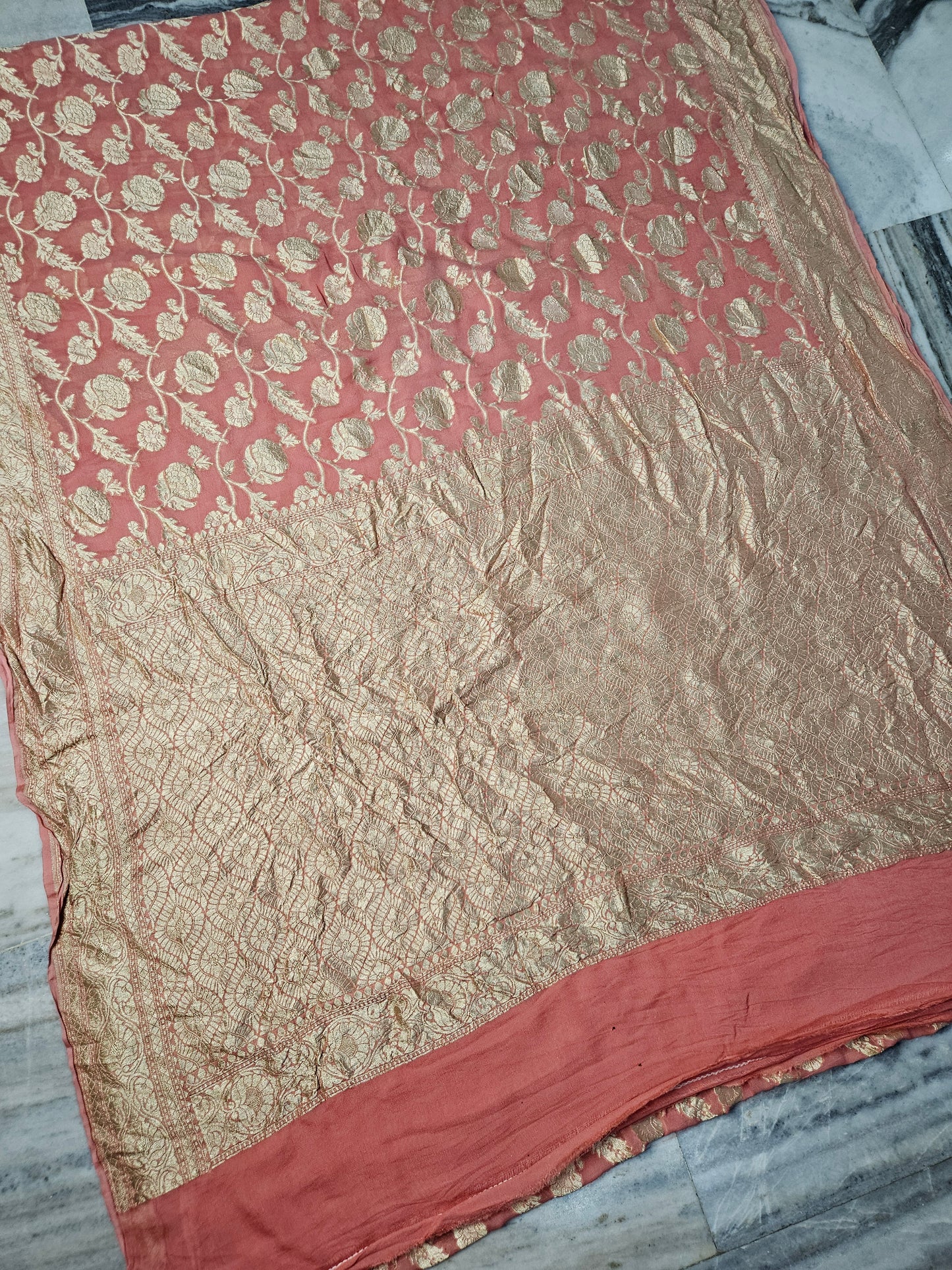 Pure Georgette Jungla Weaving Banarasi Saree in Fine Peach