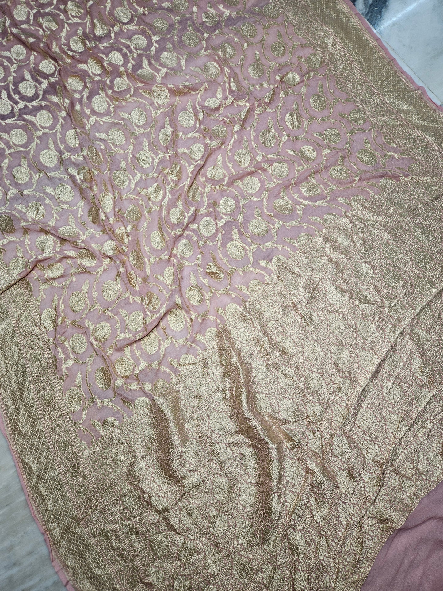 Pure Georgette Jungla Weaving Banarasi Saree in powder pink