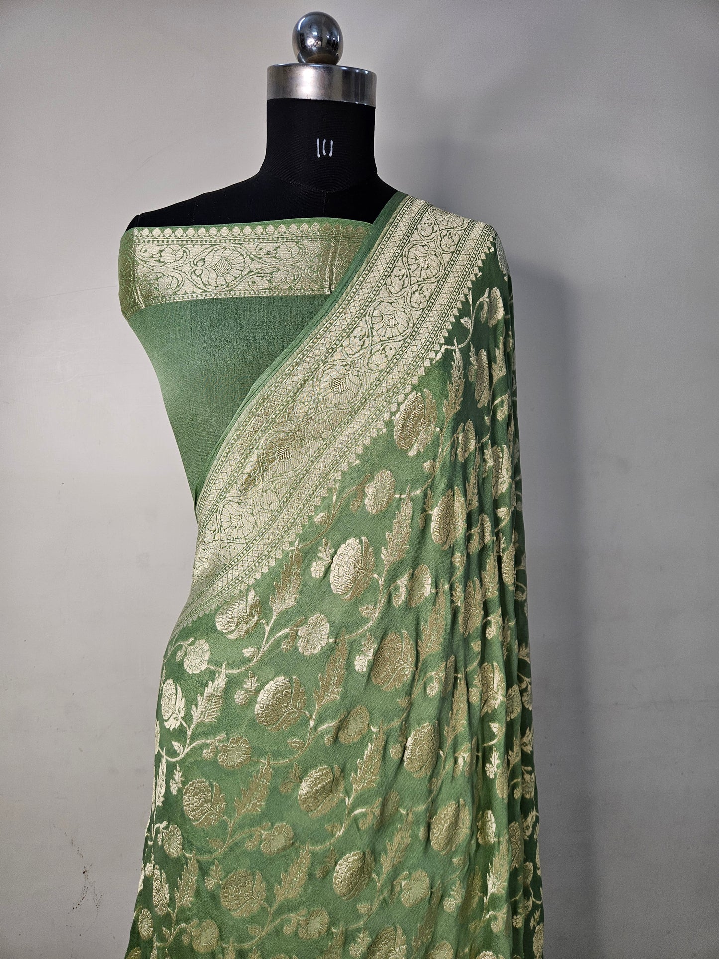 Pure Georgette Jungla Faux Nimzari Banarasi Saree in Mehendi Green