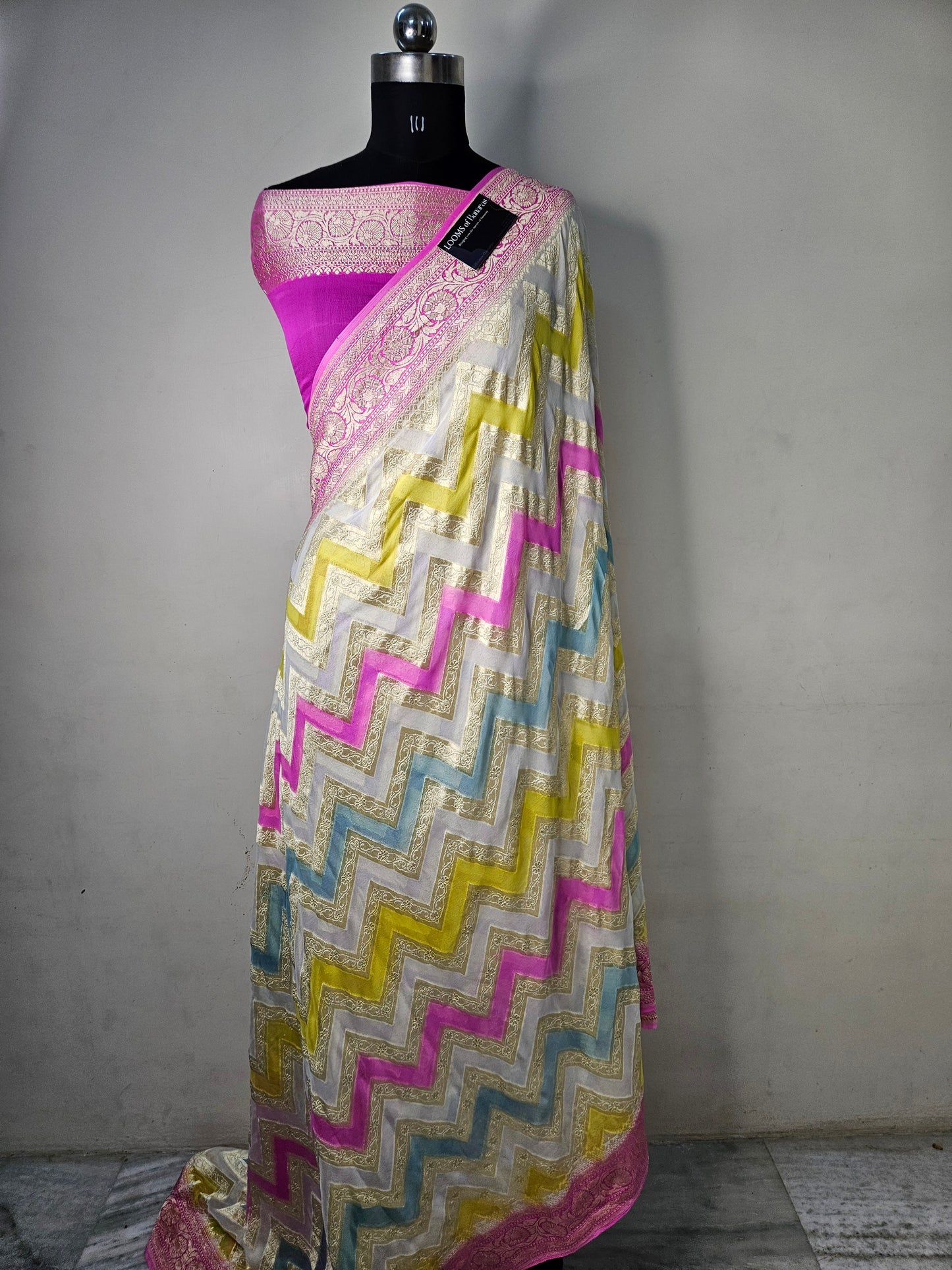 Pure Georgette Zig-Zag Hand Brush Work Banarasi Saree