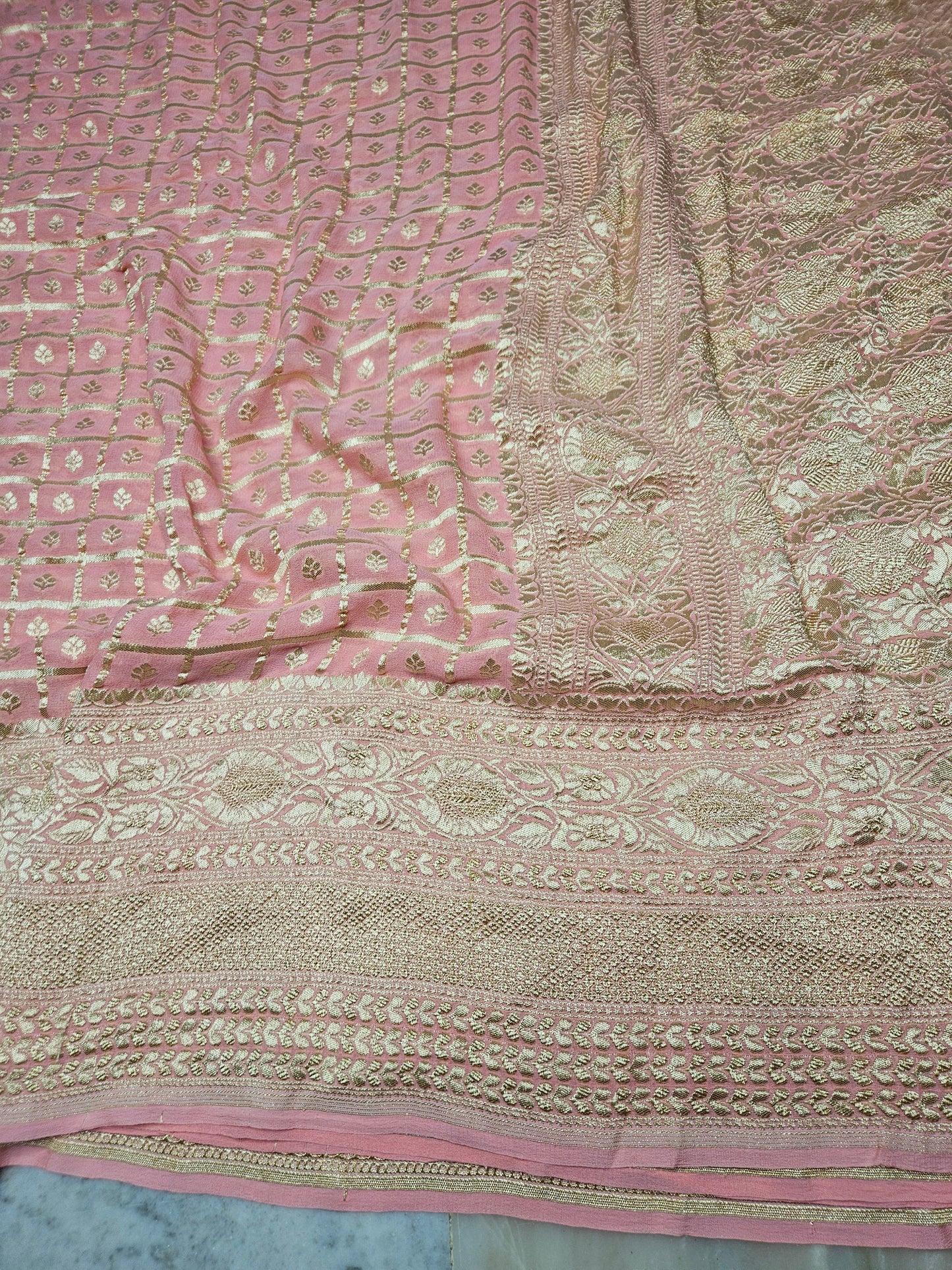 Pure Georgette Jungla Weaving Banarasi Saree in peach