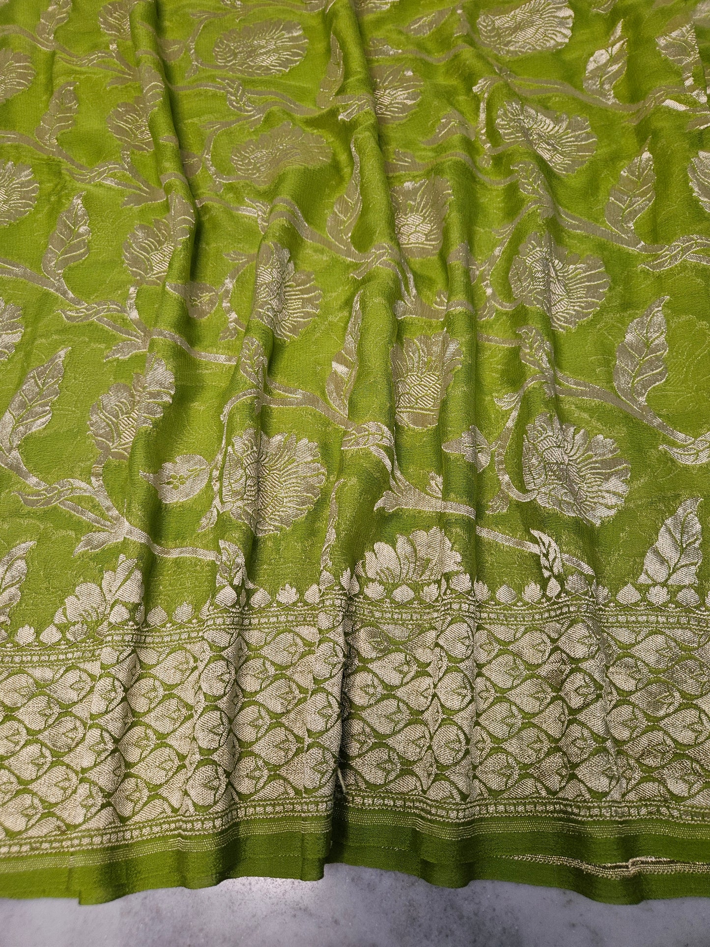 pure georgette silk woven tested zari banarasi saree in Mehendi green