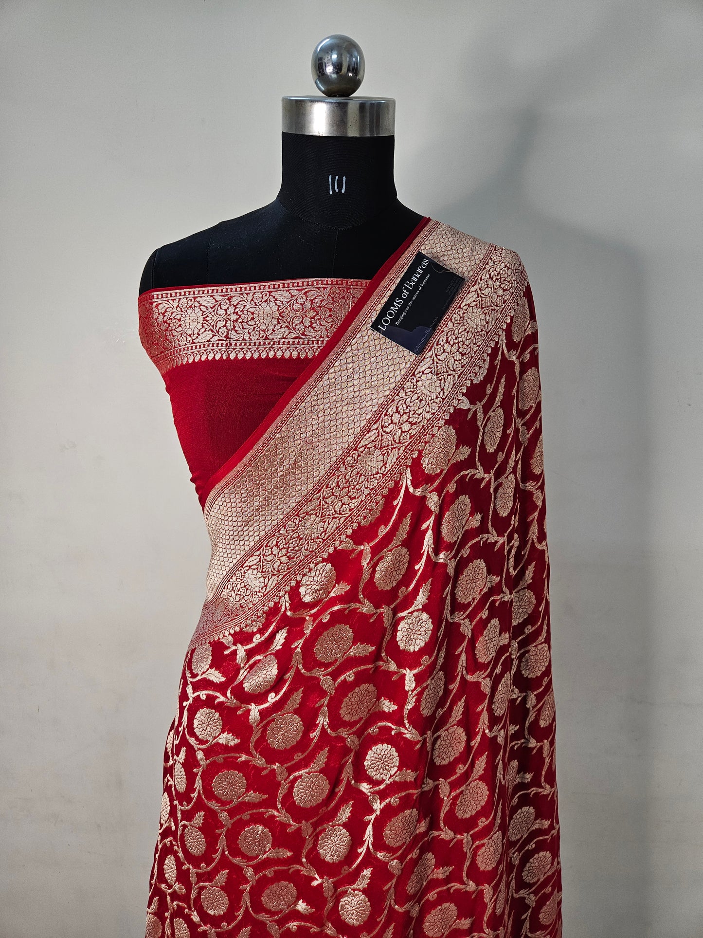 pure georgette silk woven tested zari banarasi saree in Premium red