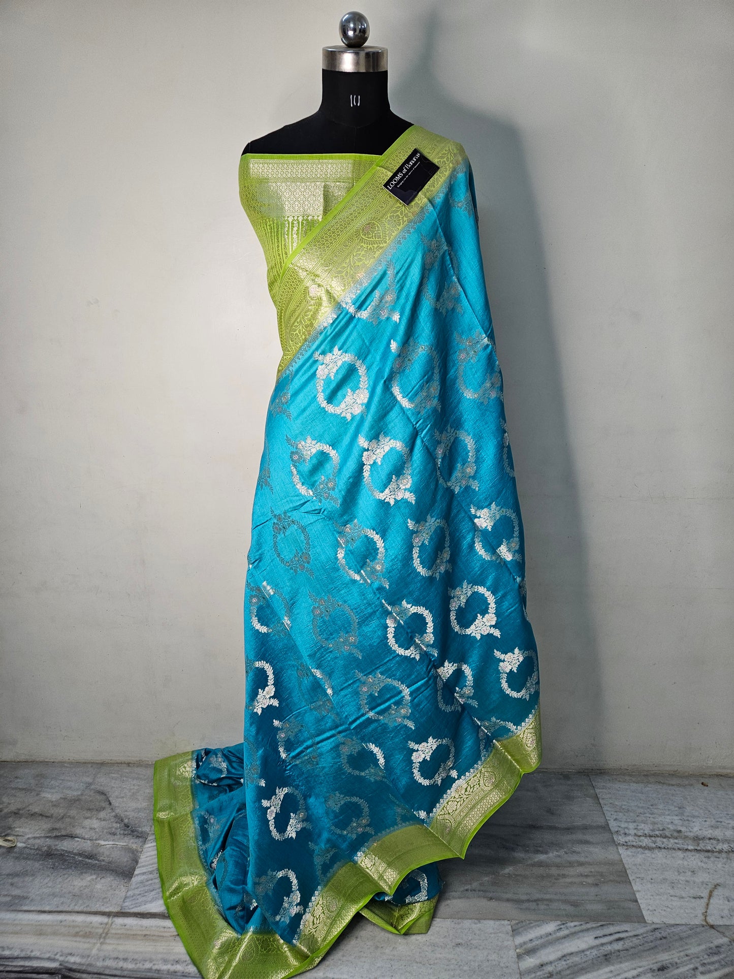 Pure Chiniya Silk Banarasi Jungla Work Saree