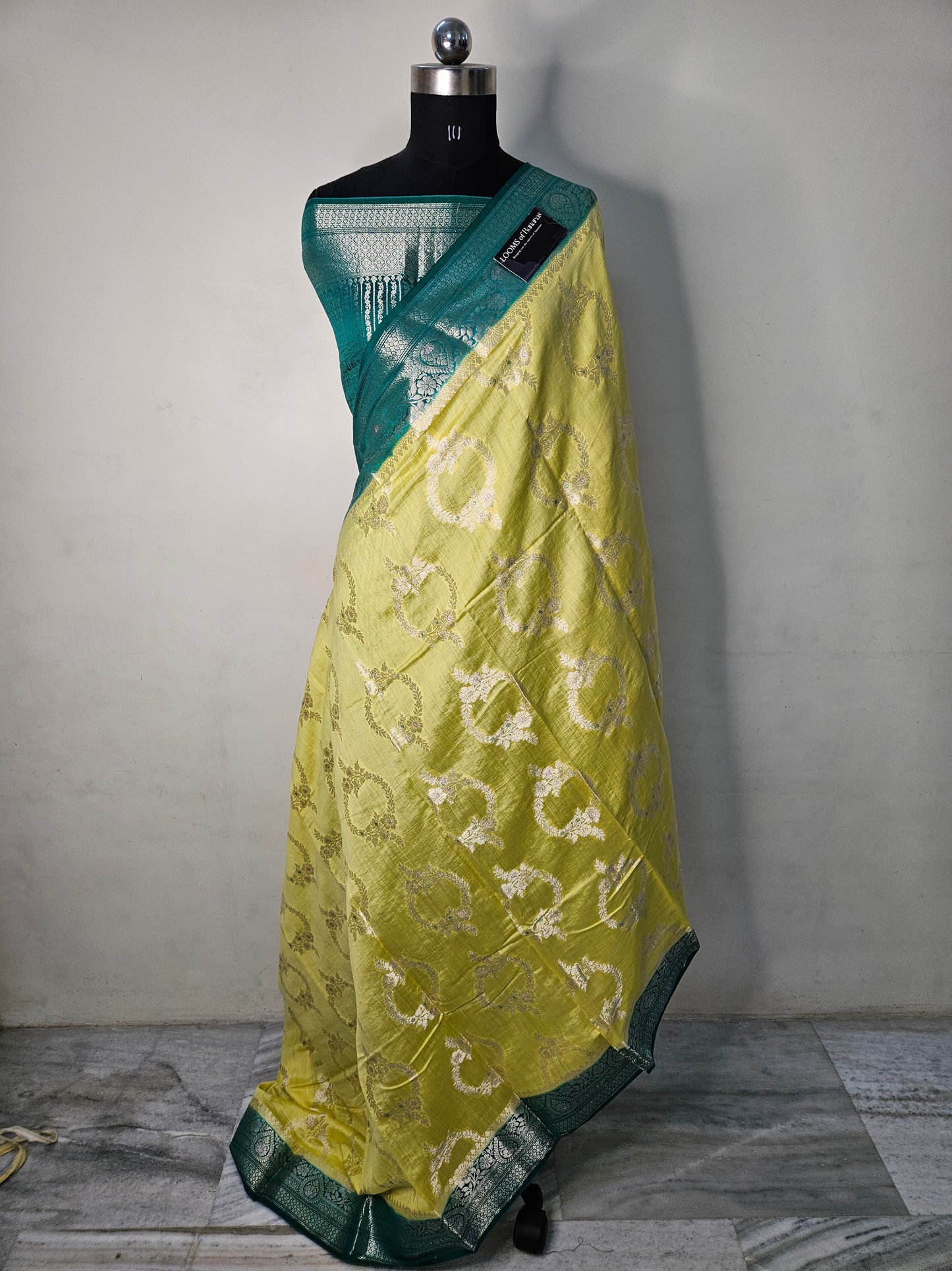 Pure Chiniya Silk Weaving Banarasi Saree in Yellow