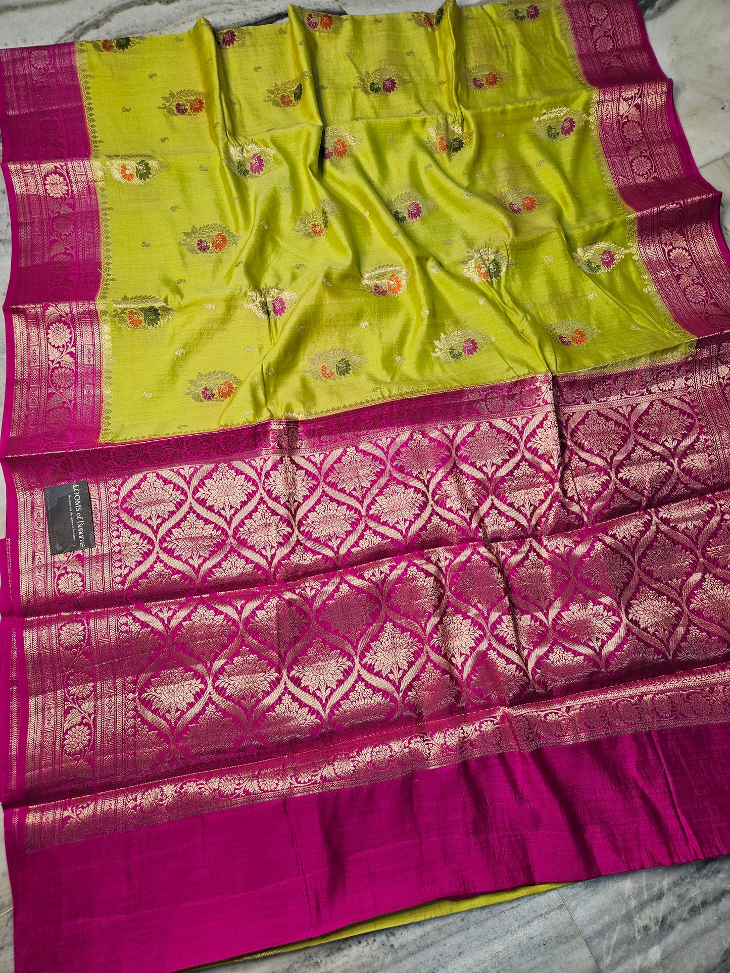 Pure Chiniya Silk Buta Weaving Banarasi Saree in green