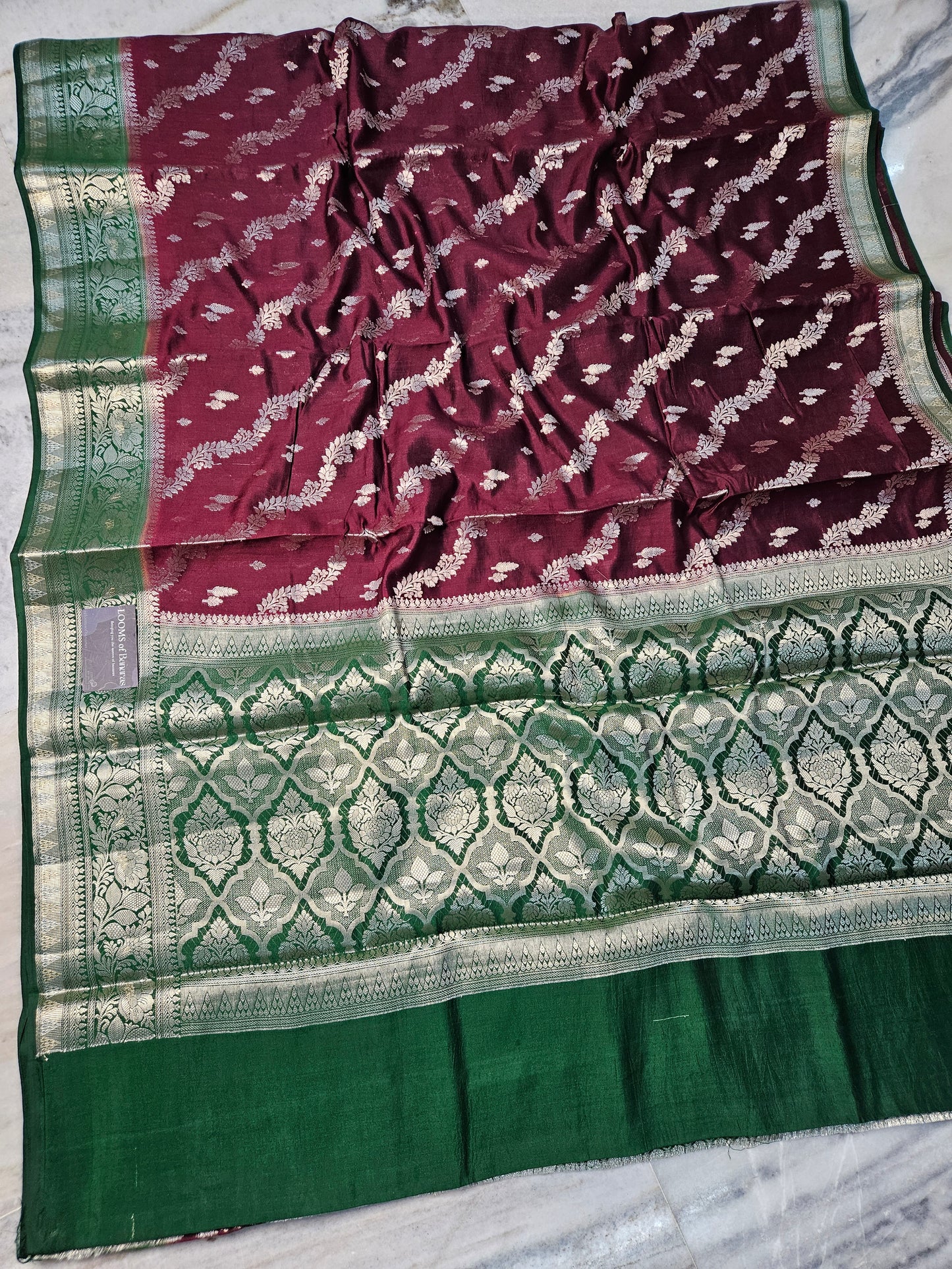 Pure Chiniya Silk Contrast Jaal Weaving Banarasi Saree in Maroon