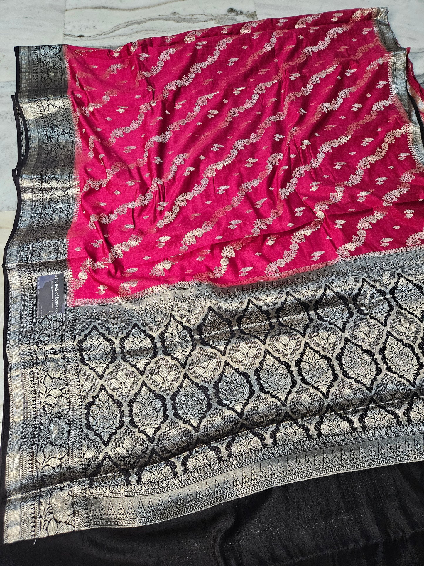 Pure Chiniya Silk Contrast Jaal Weaving Banarasi Saree in Strawberry Pink