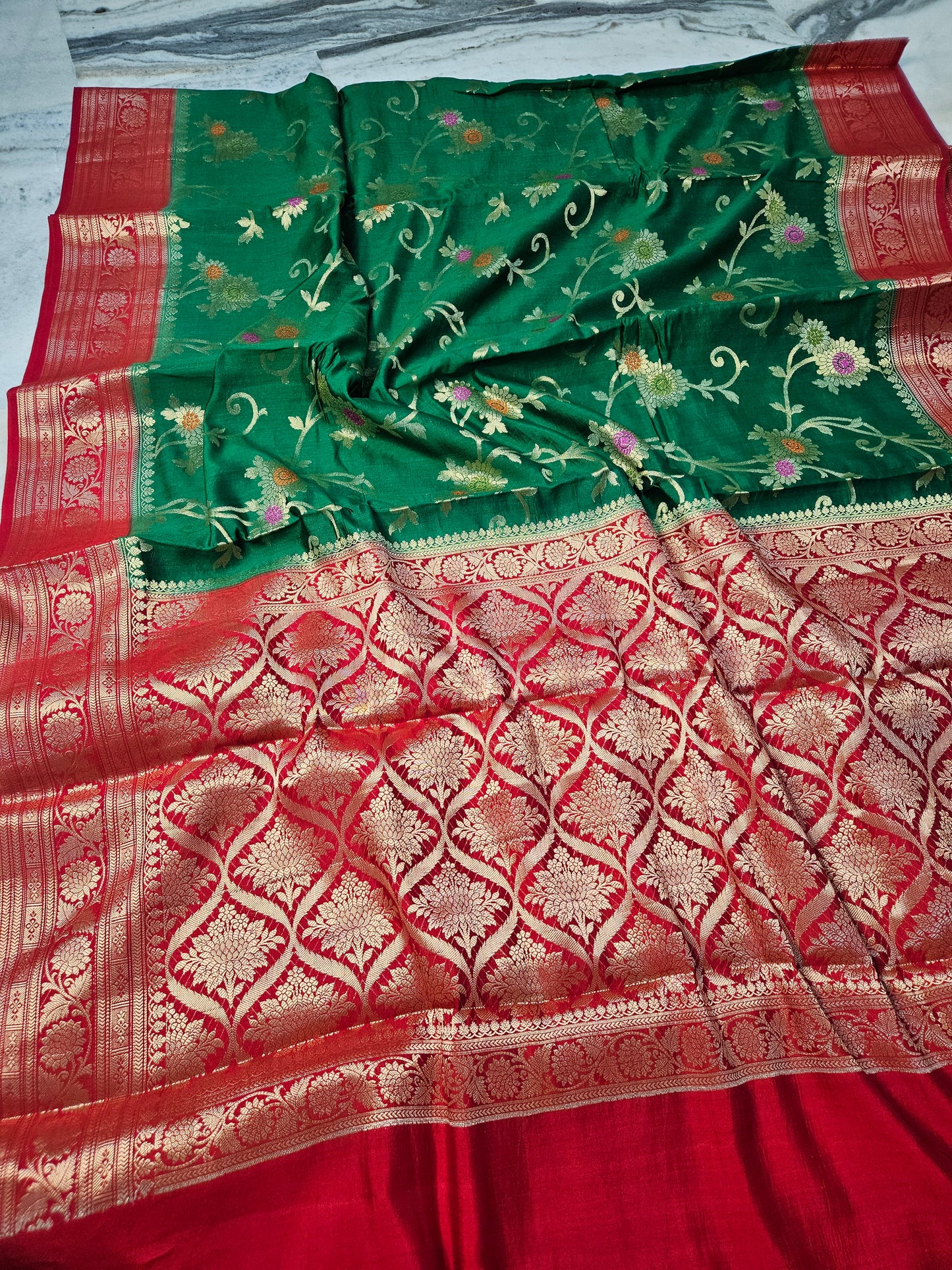 Pure Chiniya Silk Banarasi Alfi Meena Contrast Saree in Parrot Green