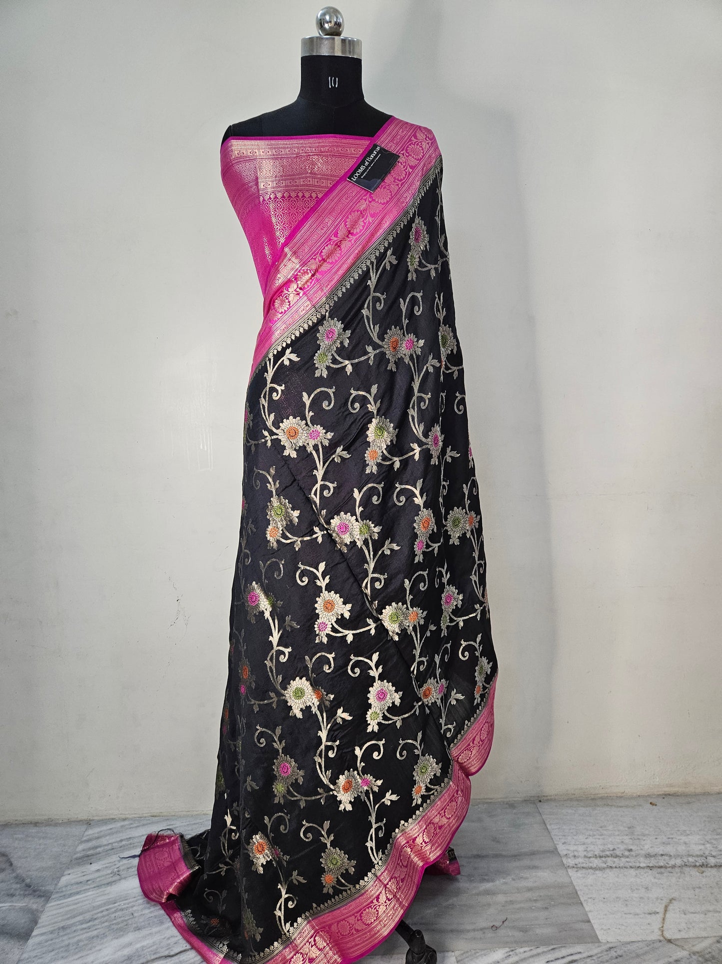 Pure Chiniya Silk Banarasi Alfi Meena Contrast Saree in Black