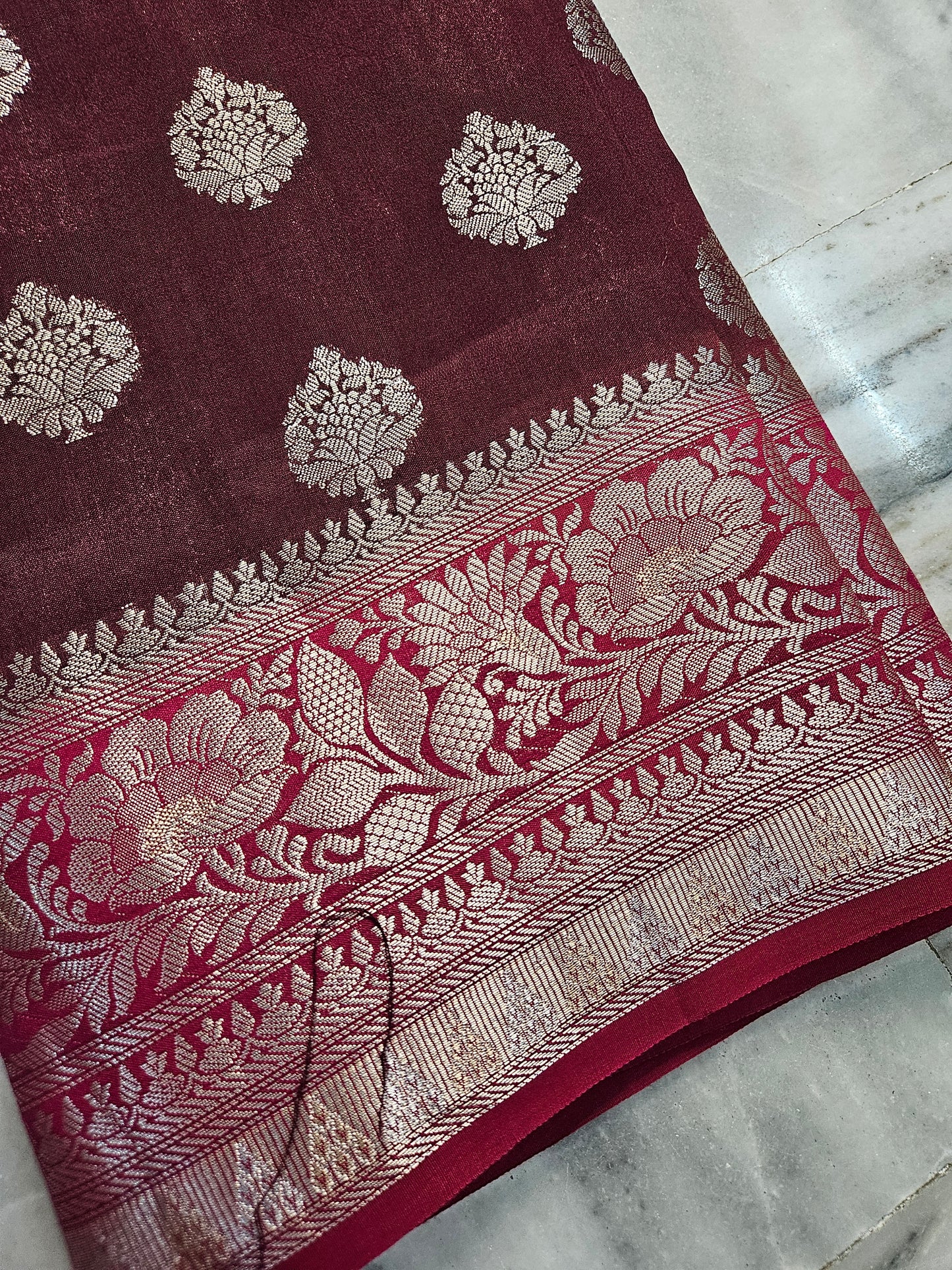 Pure Chiniya Silk Banarasi Buta Weaving Saree in Maroon