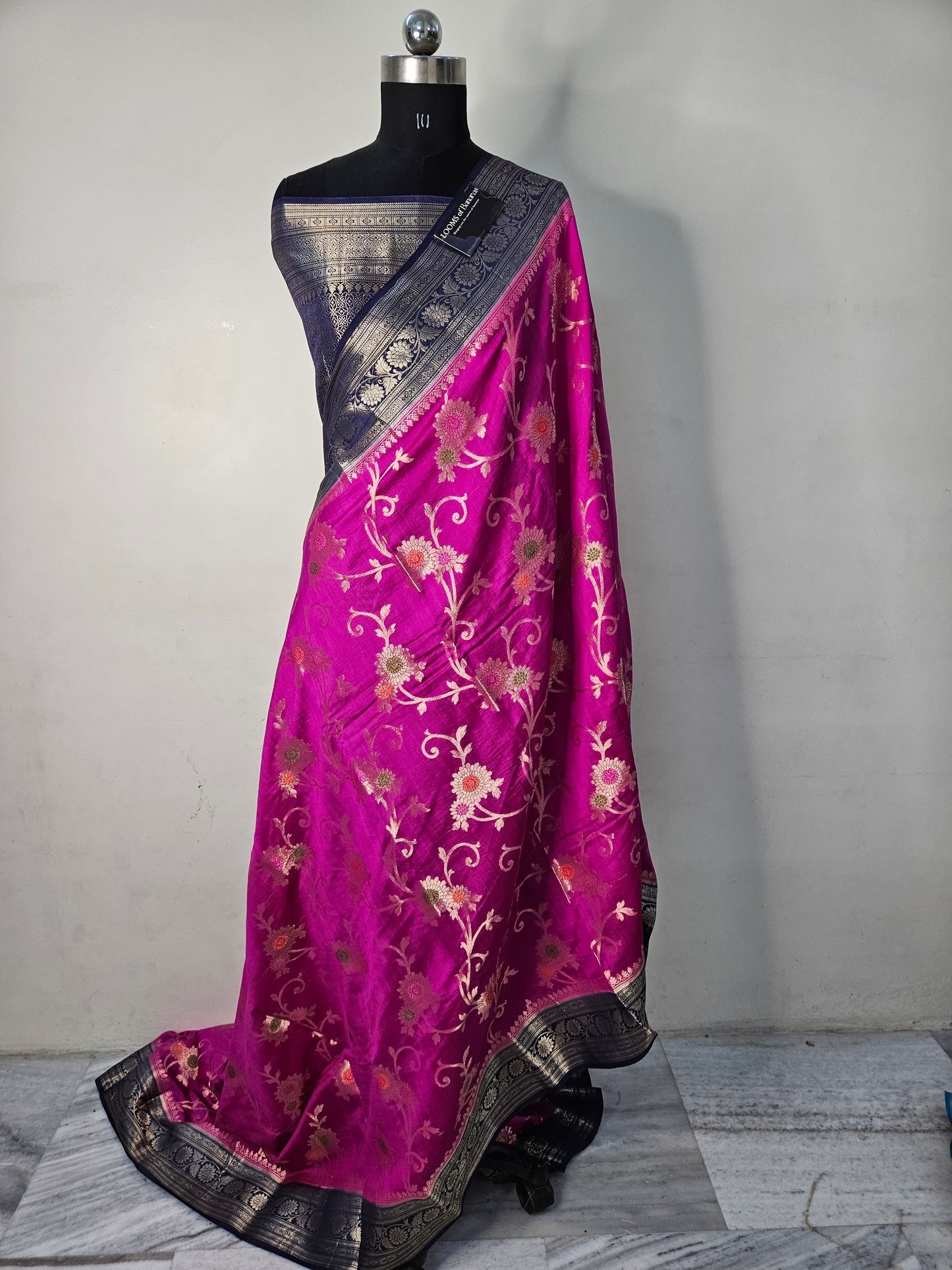 Pure Chiniya Silk Banarasi Alfi Meena Contrast Saree in Rani Pink