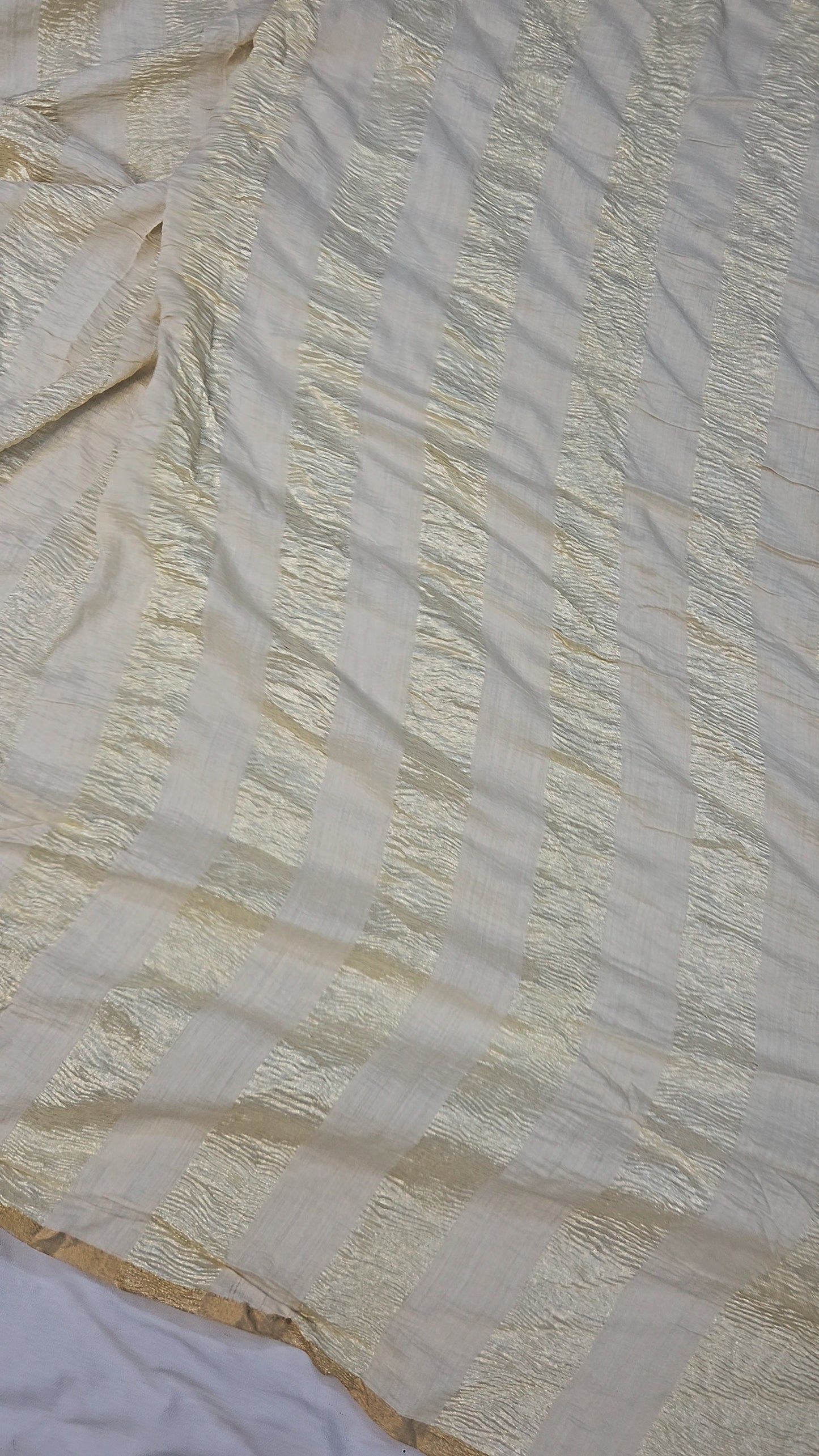 pure moonga silk crush woven banarasi saree in cream