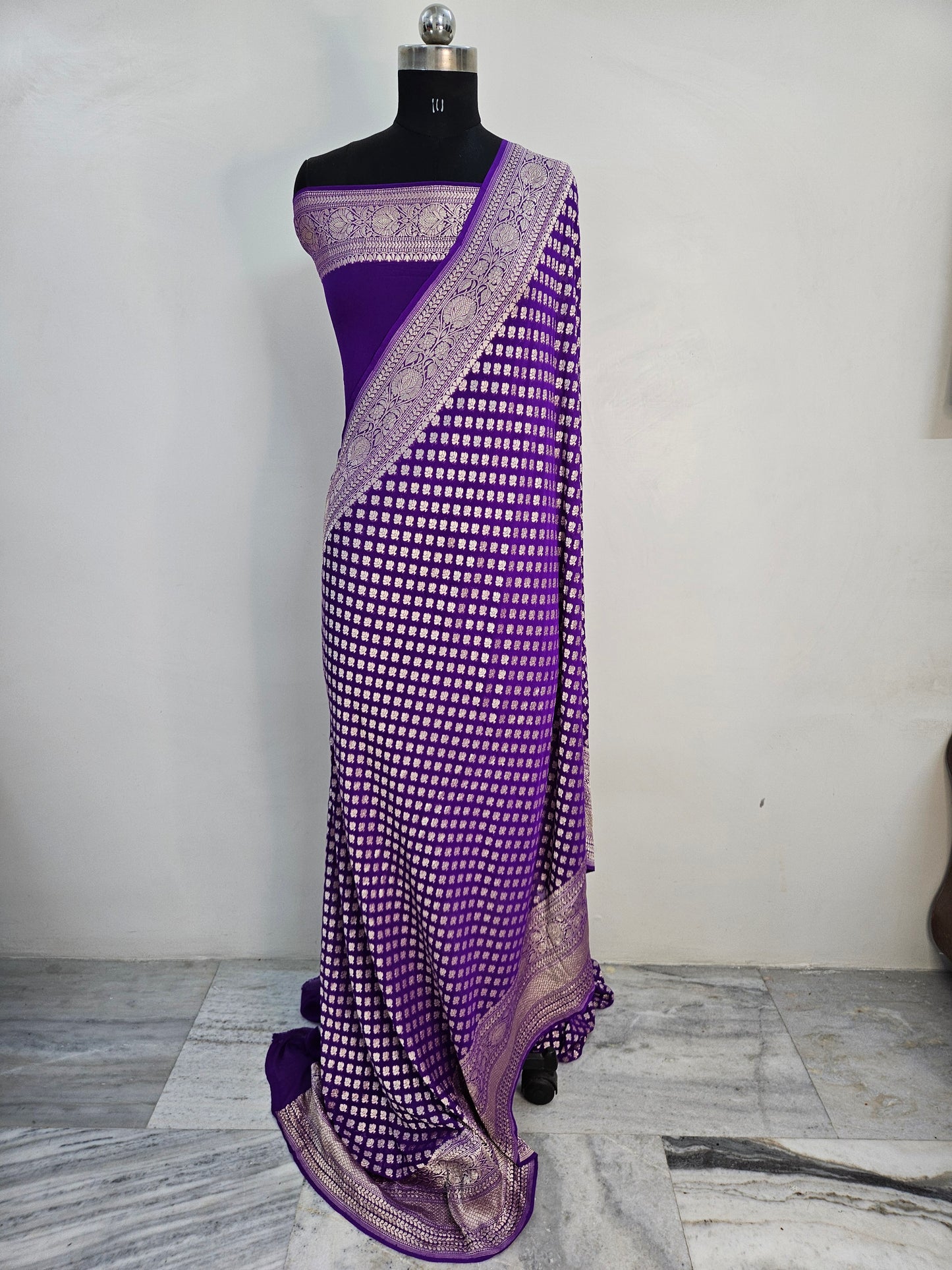 pure georgette silk buti woven tested zari banarasi saree in Purple