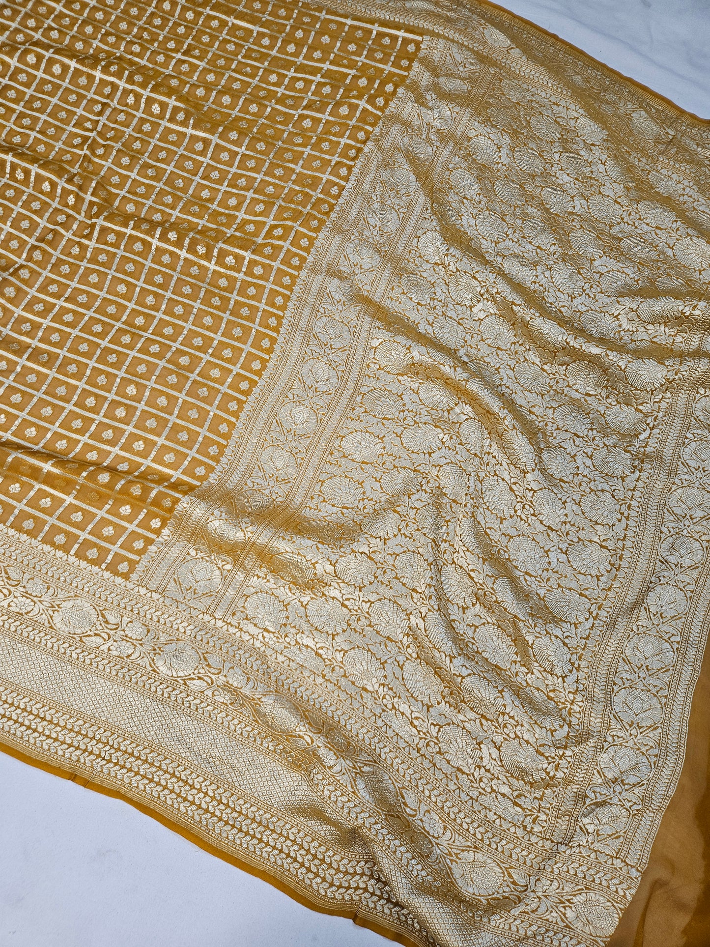 pure georgette silk square buti woven tested zari banarasi saree