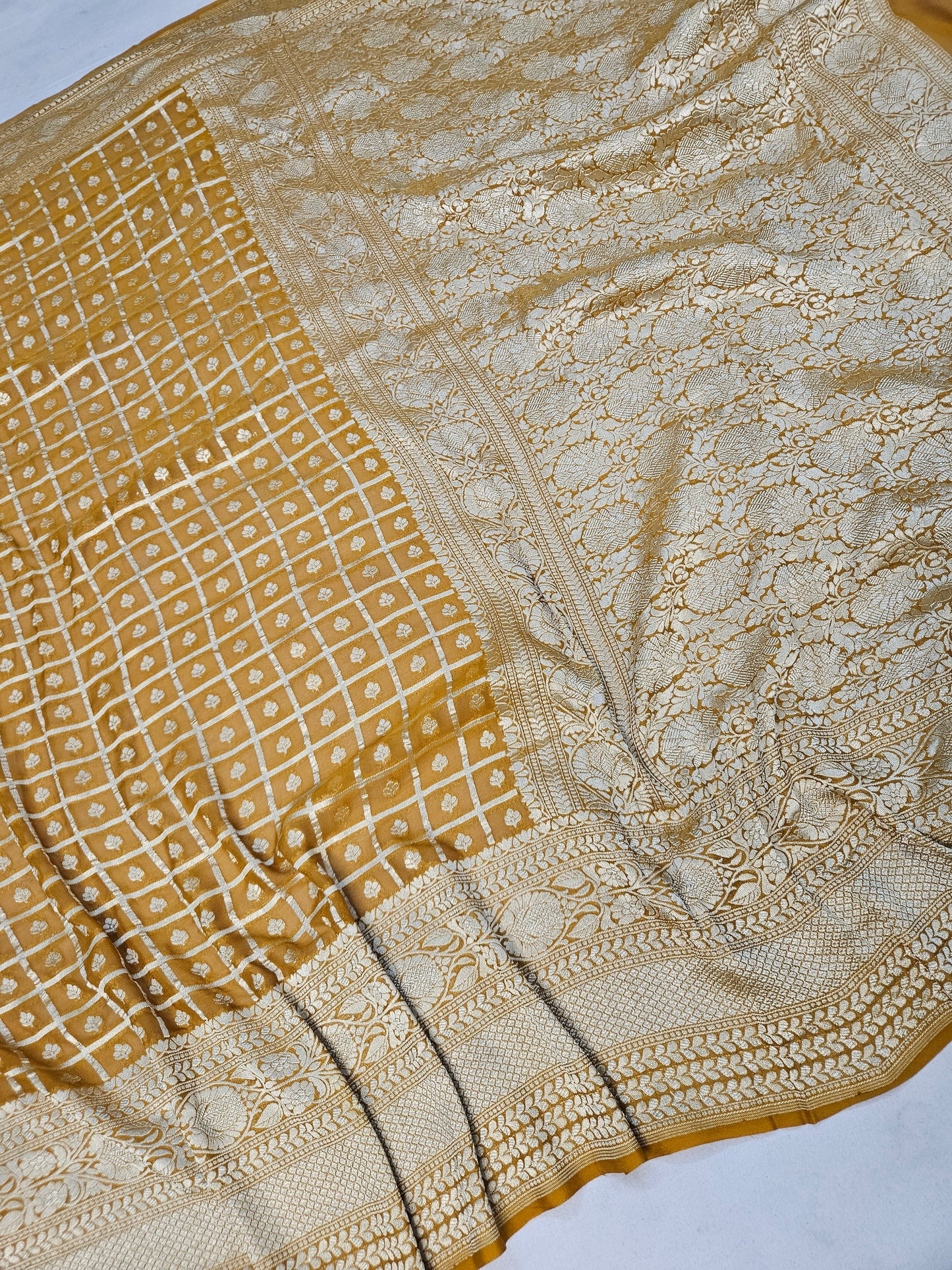 pure georgette silk square buti woven tested zari banarasi saree