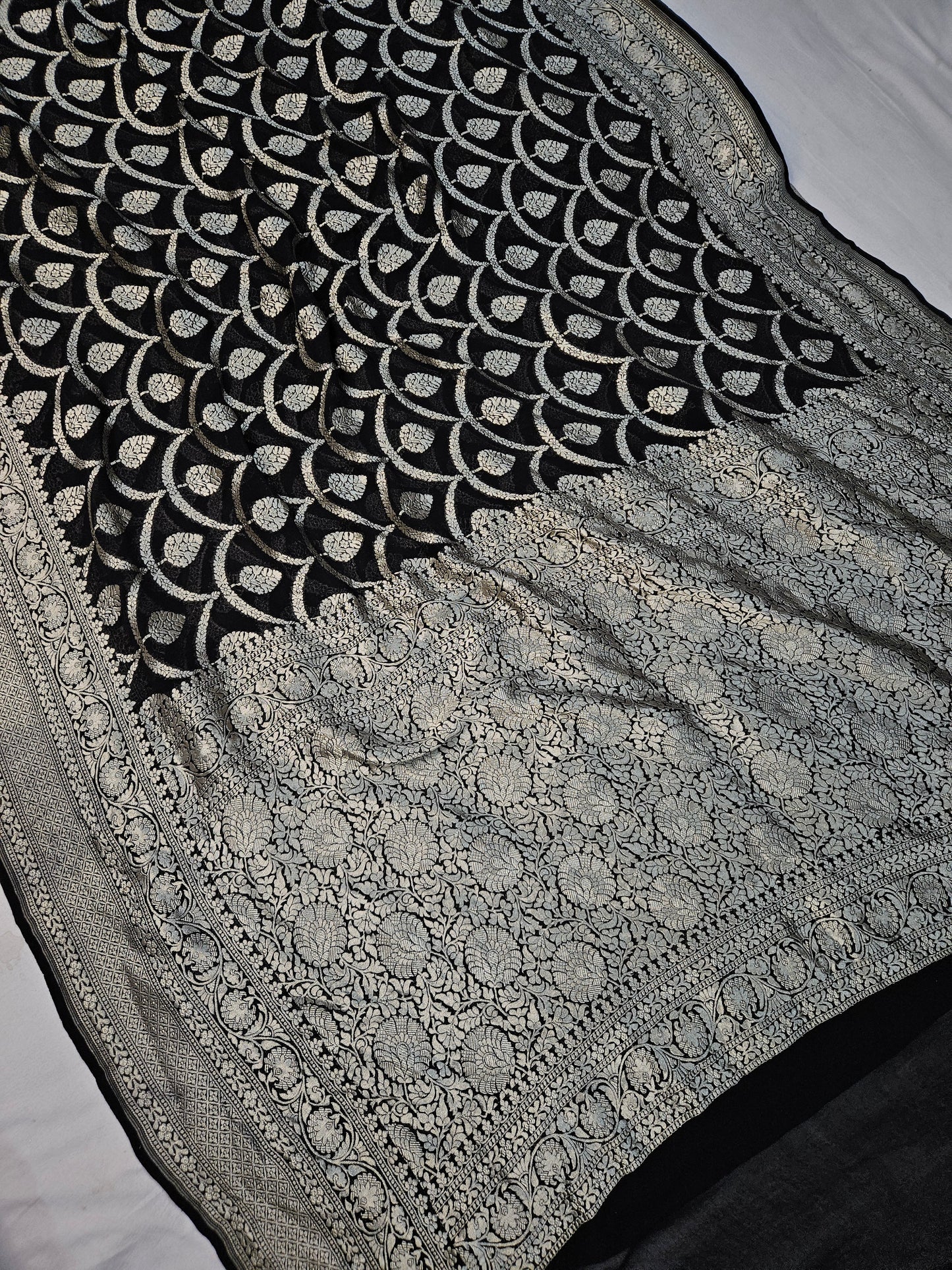 pure georgette silk jaal buta woven tested zari banarasi saree in Premium black