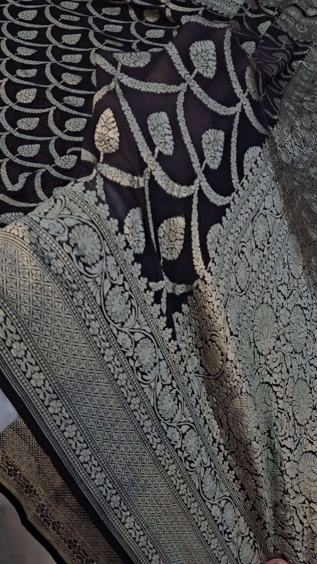 pure georgette silk jaal buta woven tested zari banarasi saree in Premium black