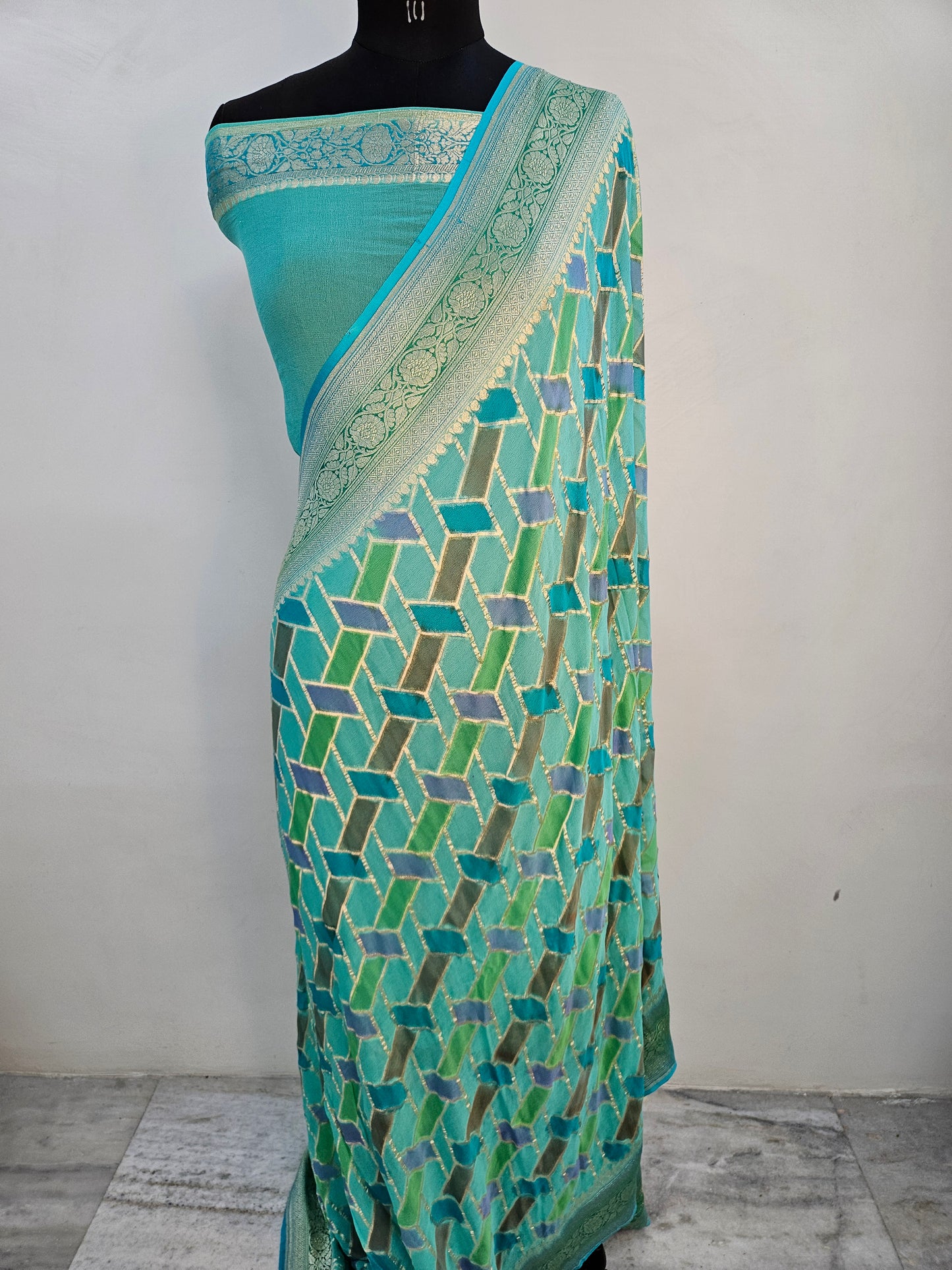 pure georgette silk banarasi handbrush work woven tested zari saree