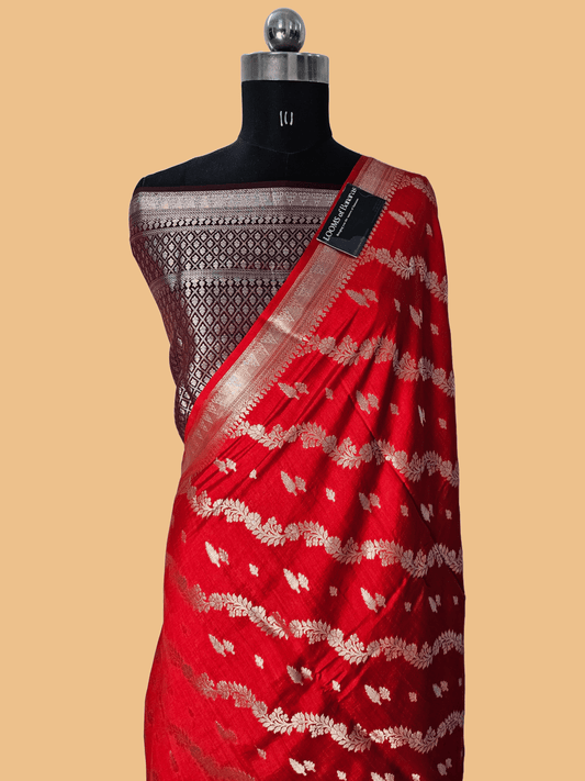 Pure Chiniya Silk Contrast Jaal Weaving Banarasi Saree in Red